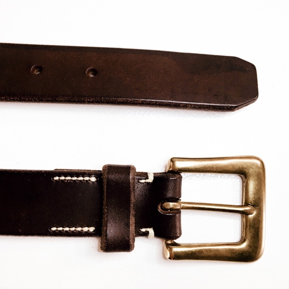GAP ITALIAN LEATHER BRASS BUCKLE BELT - Picture 3 of 9